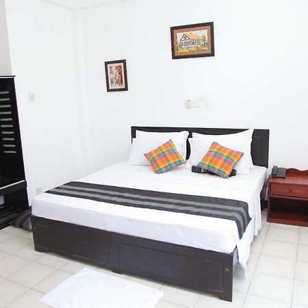 Hotel Nathaliya Katunayaka Ngoại thất bức ảnh
