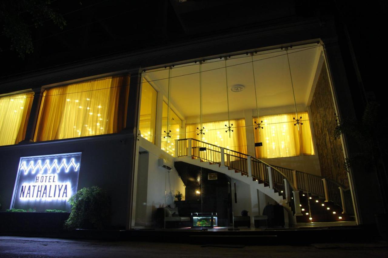 Hotel Nathaliya Katunayaka Ngoại thất bức ảnh
