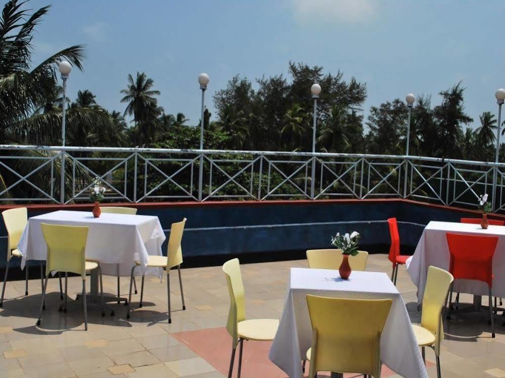 Hotel Nathaliya Katunayaka Ngoại thất bức ảnh